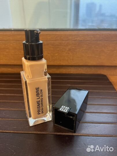 Givenchy prisme libre skin caring glow оригинал