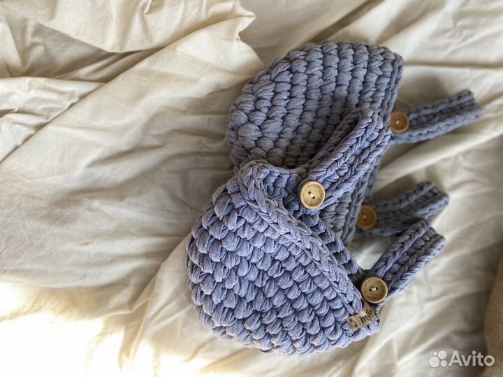 Корзина вязаная подвесная в кроватку (серая)