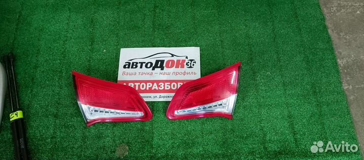 Фонарь задний внутренний Citroen C4 B7