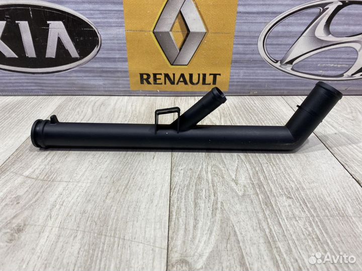 Патрубок трубка системы охлаждения nissan terrano D10