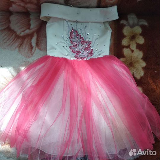 Платье праздничное для девочки