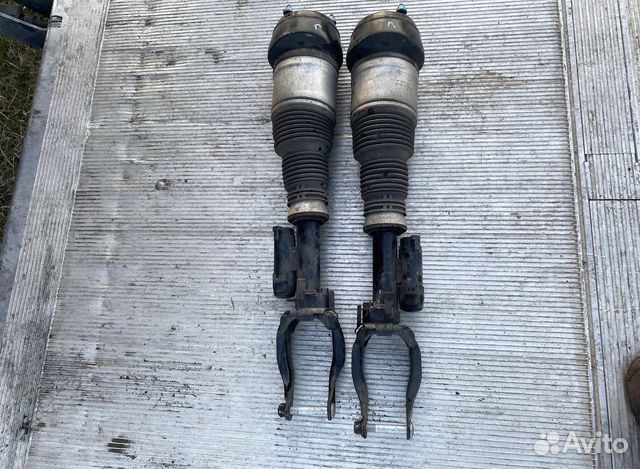 Пневмоамортизатор передний W292 W166 GLE 292 166