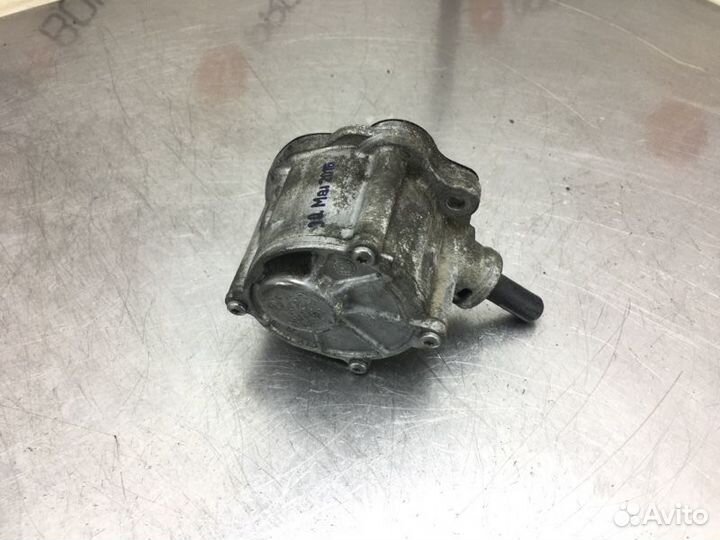 Насос вакуумный Mercedes C-Class W205 OM651 2.2