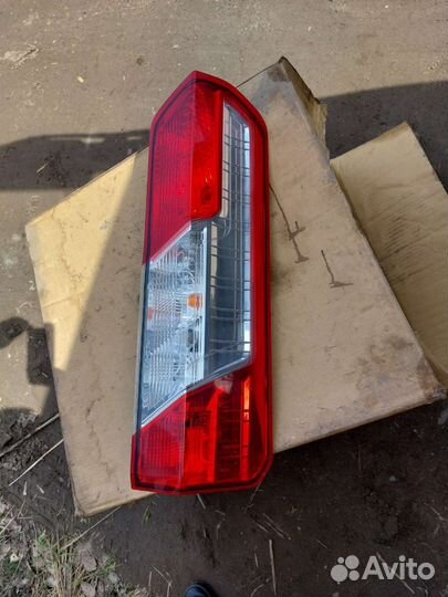 Фонарь задний правый Ford Transit 8 2014-2020