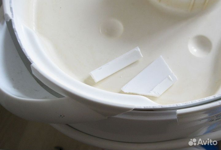 Пароварку Supra с лопнувшим пластиком на з/ч