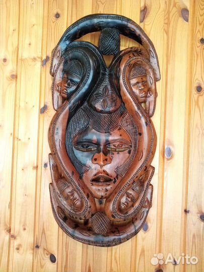 Африканская маска дерево