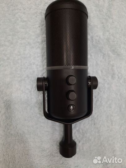 Микрофон Razer Seiren Elite