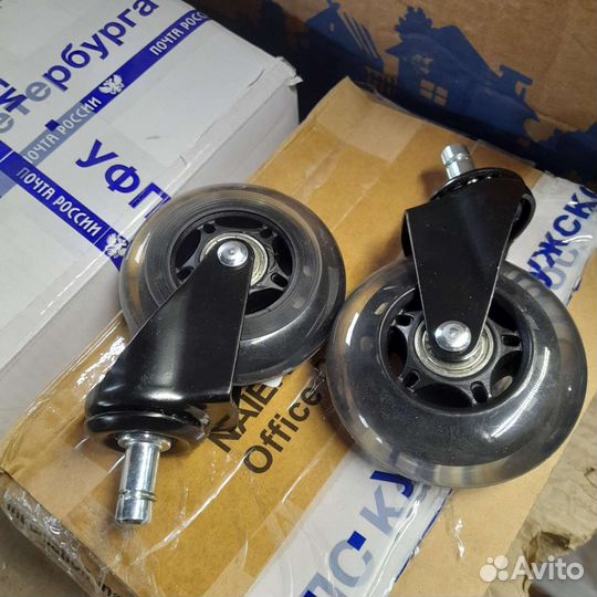 Универсальные колесики поворотные резиновые новые