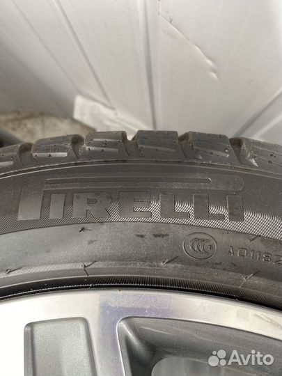 R19 Pirelli Winter Sottozero 3 235/45, PCD 5x112 DIA 19