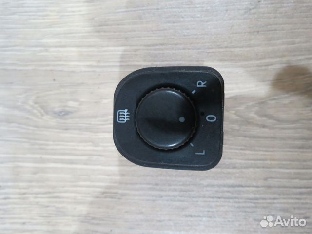 Блок управления зеркалами Volkswagen Passat B6