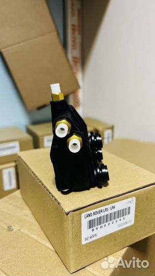 Блок клапанов Mercedes W251