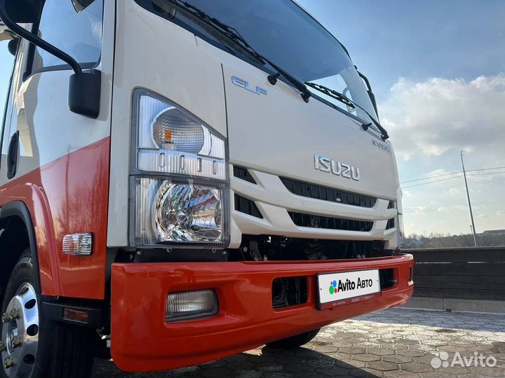 Эвакуатор Isuzu Elf, 2025