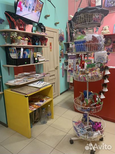 Канцелярские принадлежности