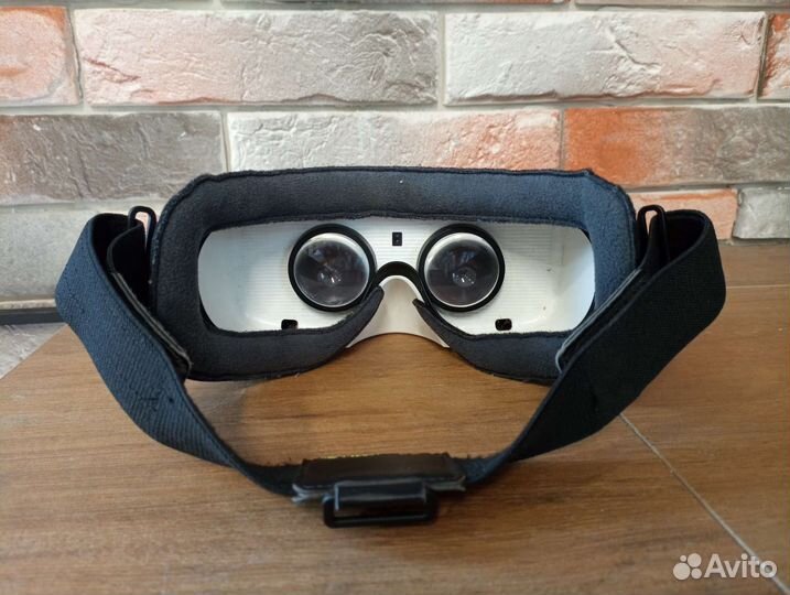 Очки виртуальной реальности Samsung Gear VR