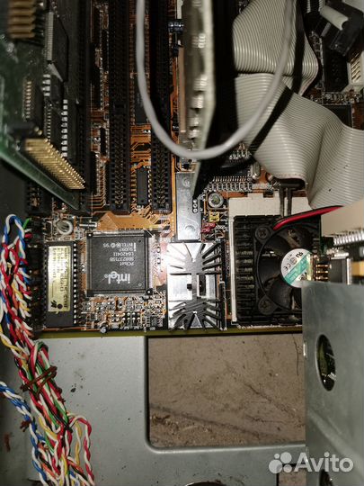 486 ретро компьютер первый пень