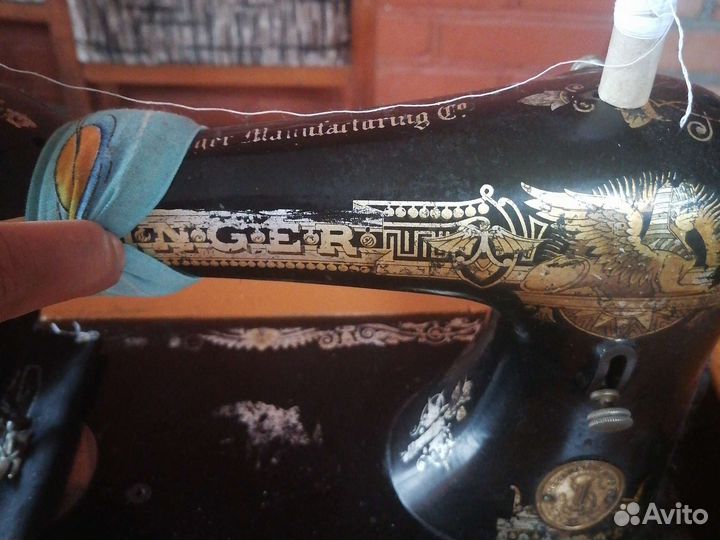 Швейная машинка зингер ножная