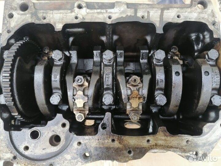 Коленвал Audi A4 B5 passat B5 1.8