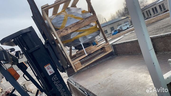 Продам мотор 6G74