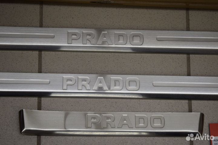 Toyota prado 150 Накладки на пороги новые