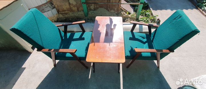 Журнальный столик