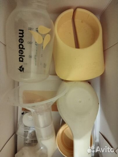 Молокоотсос medela ручной