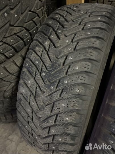 Nokian Tyres Hakkapeliitta 8 SUV 235/60 R18