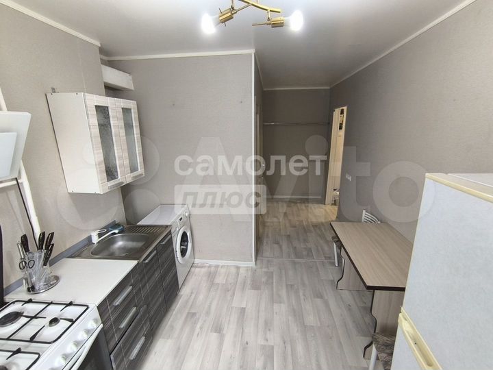 2-к. квартира, 46,6 м², 8/10 эт.