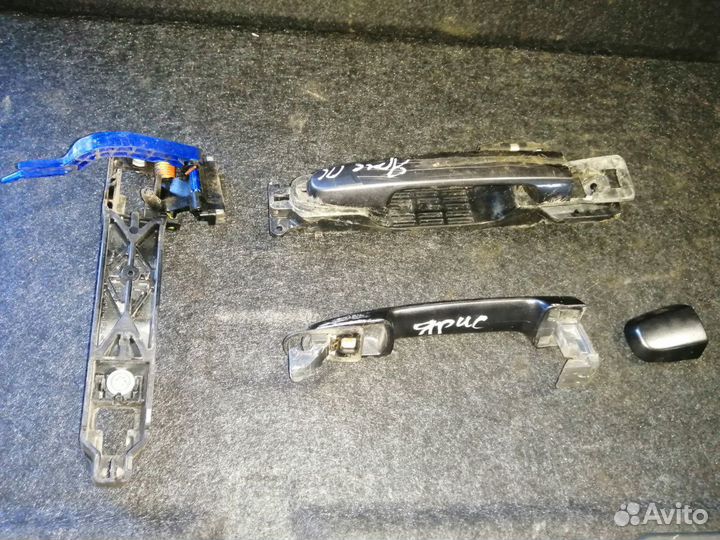 Ручка двери Тойота Ярис 2005-2011