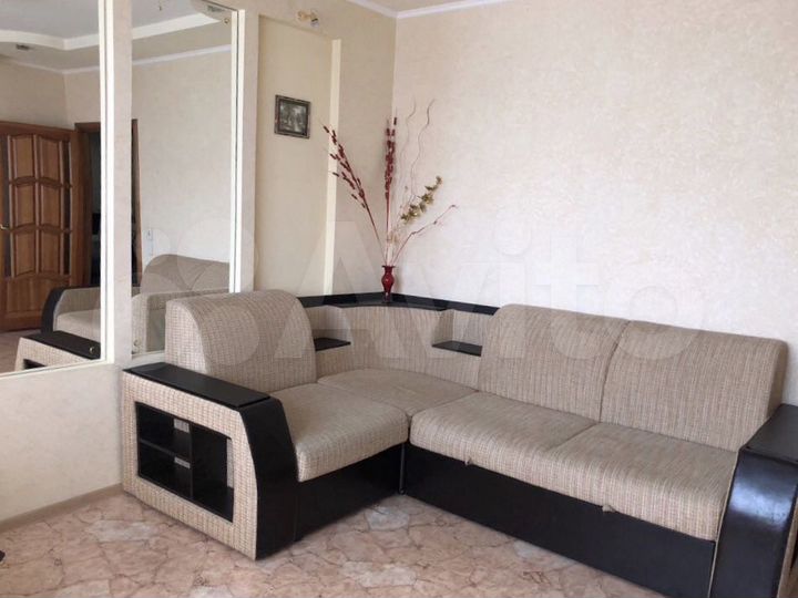 2-к. квартира, 57 м², 2/5 эт.