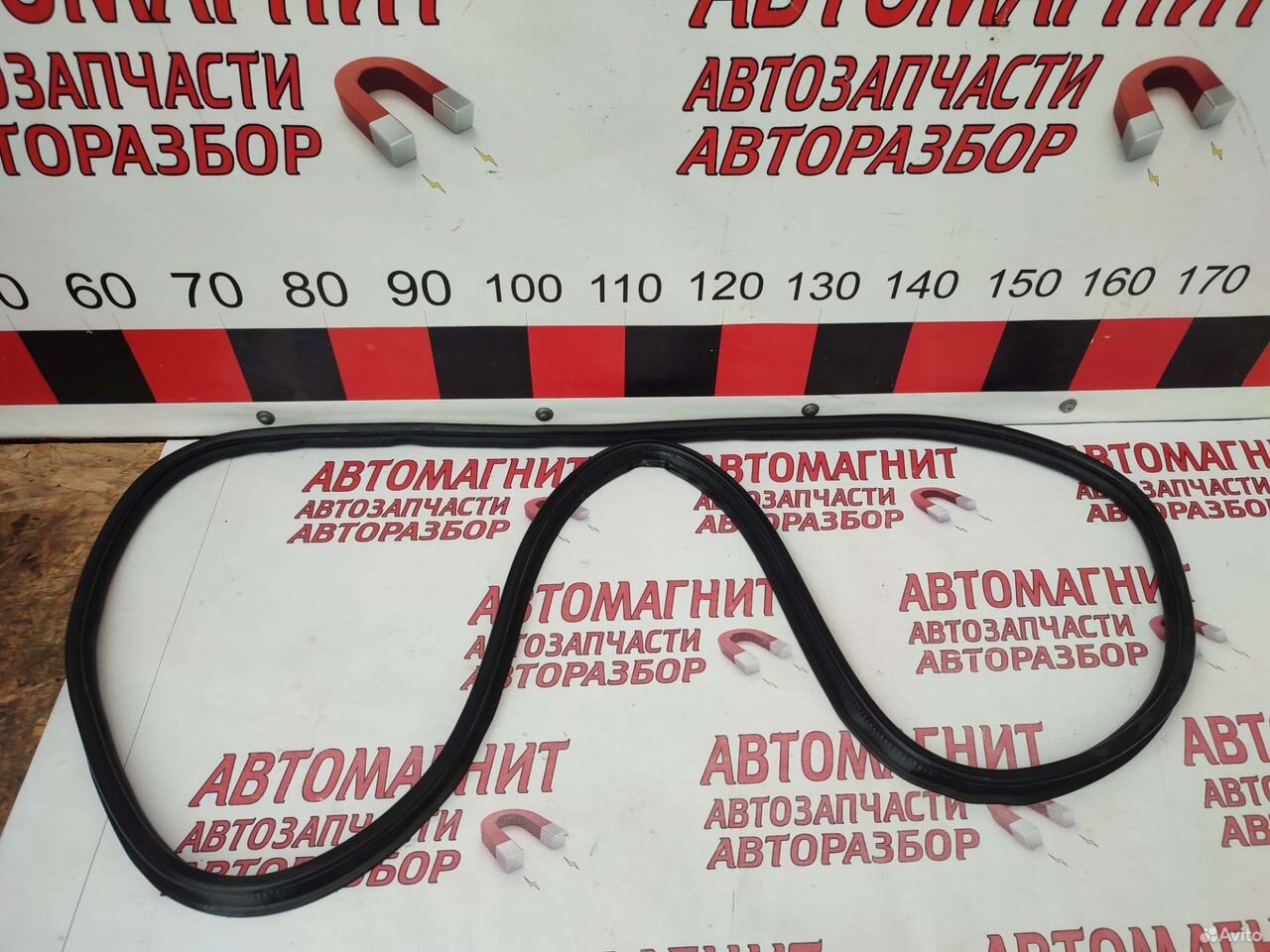 Уплотнитель крышки багажника Хендай Соната 8 DN