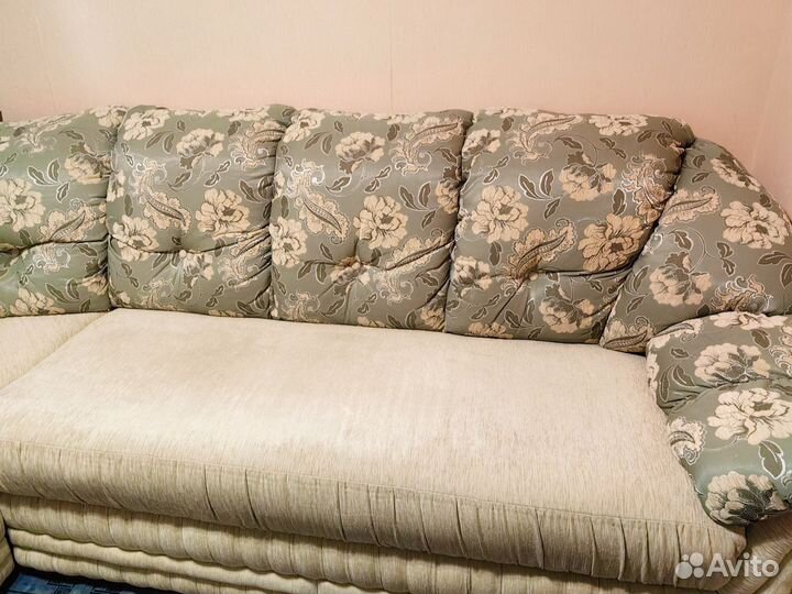 Большой угловой диван раскладной бу