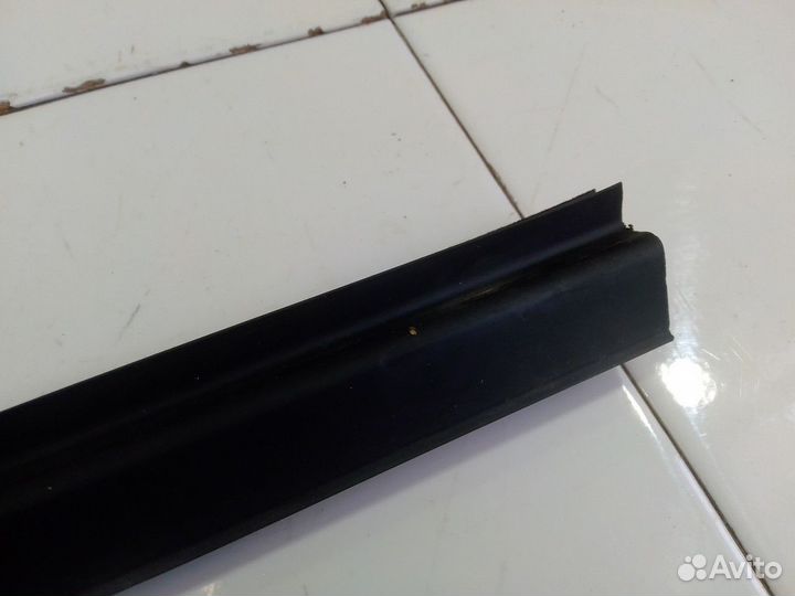 Накладка двери задняя левая (Geely Emgrand EC7)