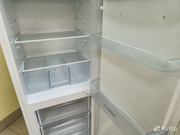 Холодильник бу Bosch