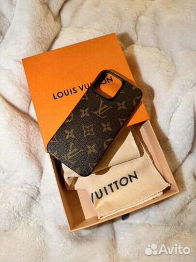 Чехол louis vuitton для iPhone 15 pro max