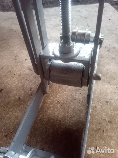 Трубогиб для профильной трубы