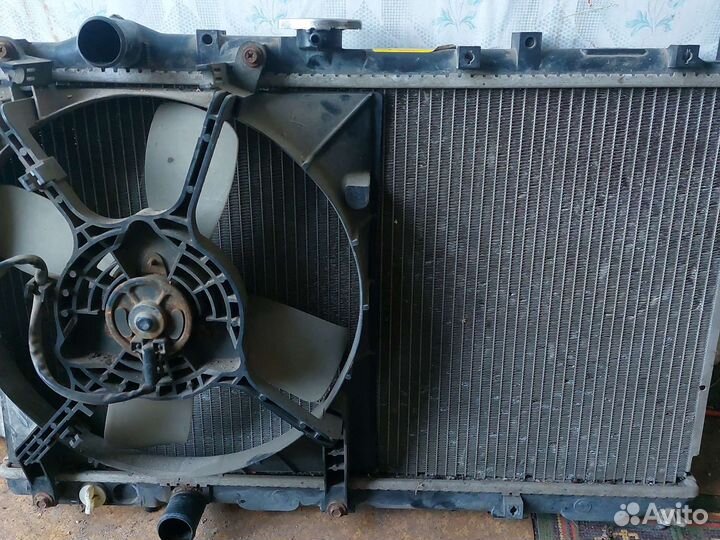 Радиатор охлаждения мицубиси кольт g13