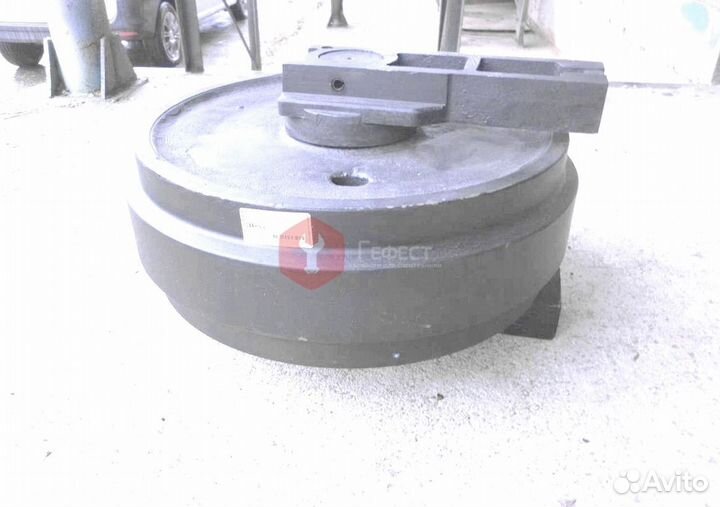 Колесо направляющее Doosan S330LC-V(5) 270-00037