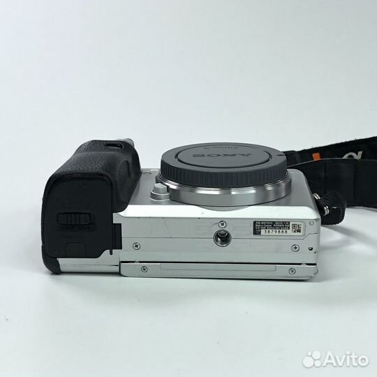Фотоаппарат Sony A6400 body (пробег 55500 кадров)