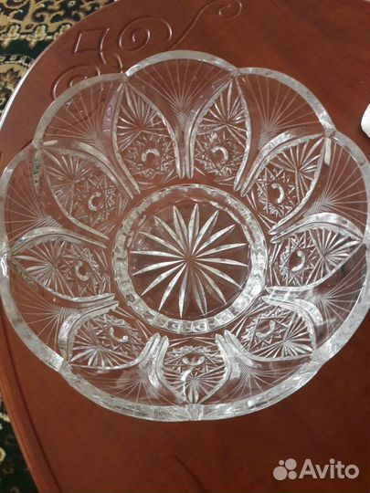 Большая хрустальная ваза