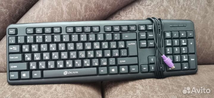 Проводная PS/2- клавиатура Oklick 180M