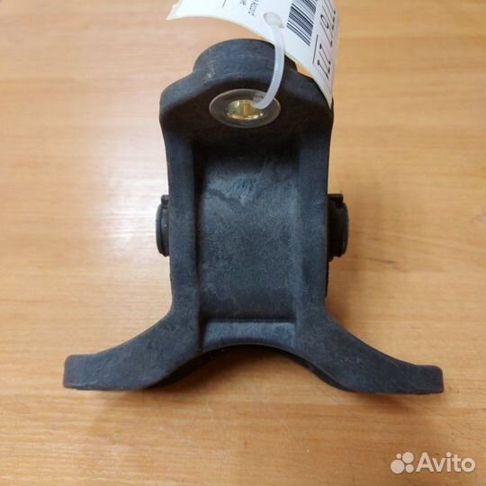 Опора двигателя задняя Honda Accord 8 2008-2010