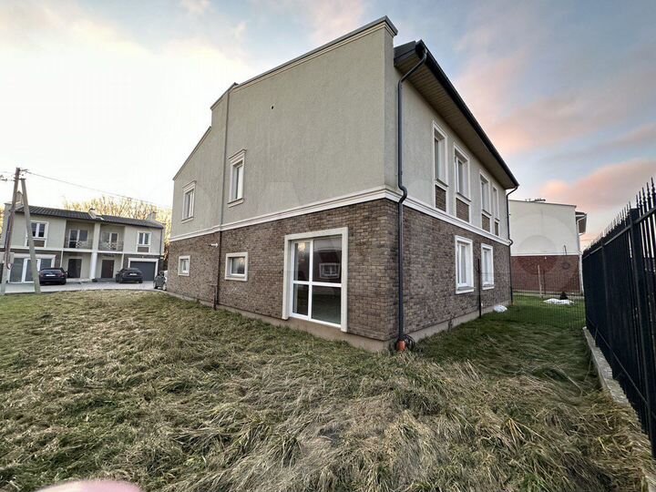 Таунхаус 155 м² на участке 3 сот.