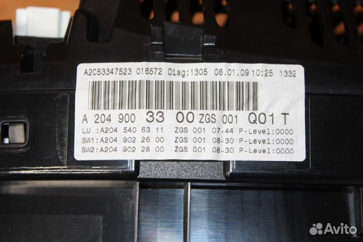 Панель приборов на Mercedes C-Class W204