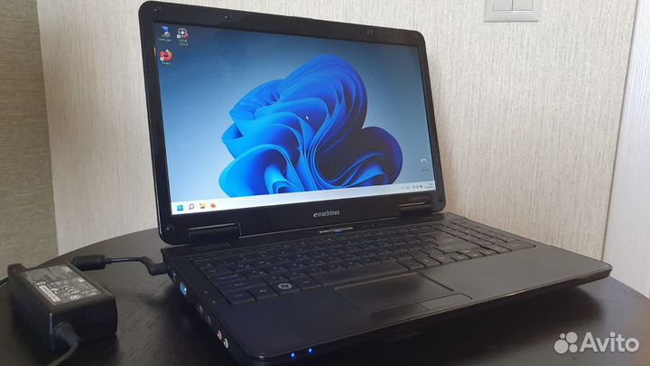 Ноутбук eMachines