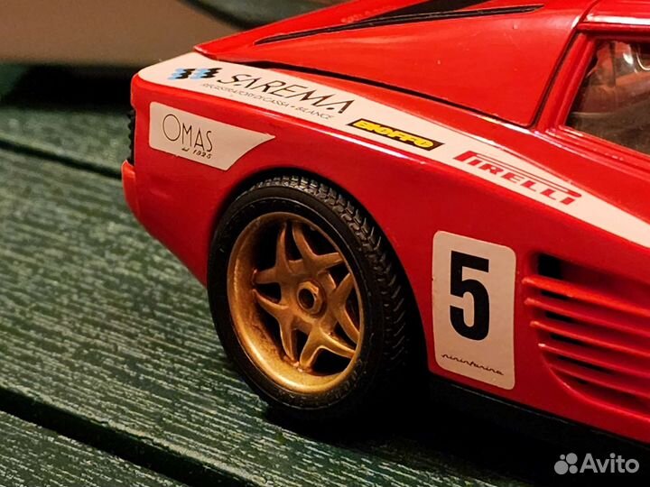 Ferrari Testarossa 1:18 Burago