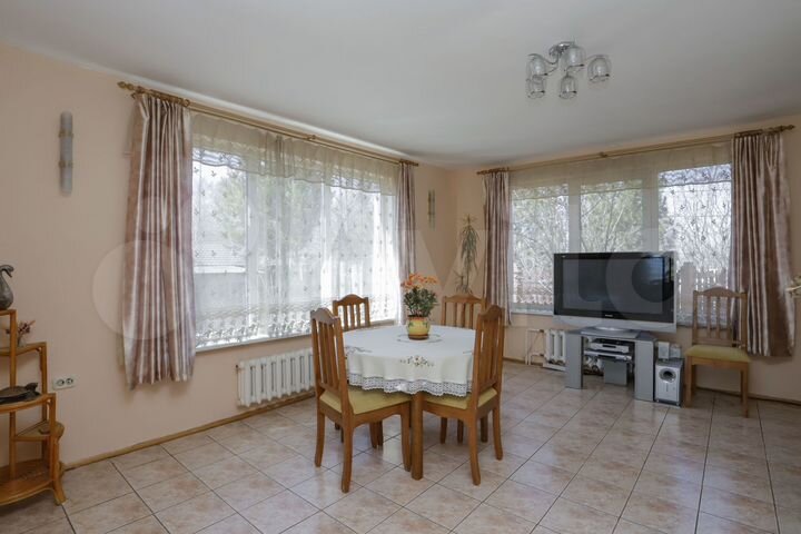 Дом 275,6 м² на участке 16,7 сот.