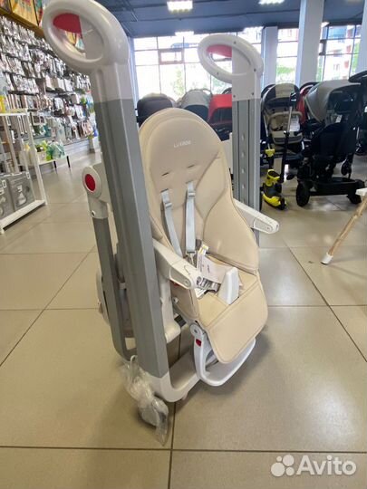 Стульчик для кормления Luxmom B2