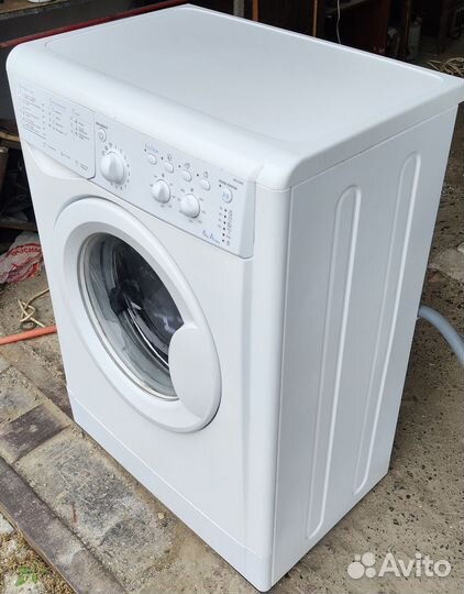 Стиральная машина indesit