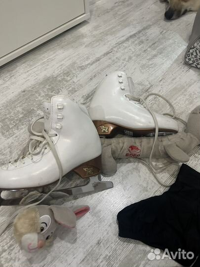 Коньки фигурные детские профессиональные