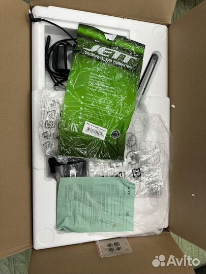 Монитор Samsung SR 35